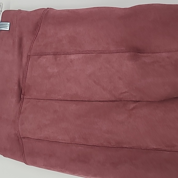 NWT Spanx faux suede leggings rich rose, pink size medium tall - Picture 9 of 10